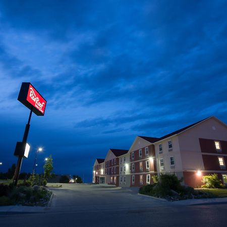 Red Roof Inn & Suites Dickinson Dış mekan fotoğraf